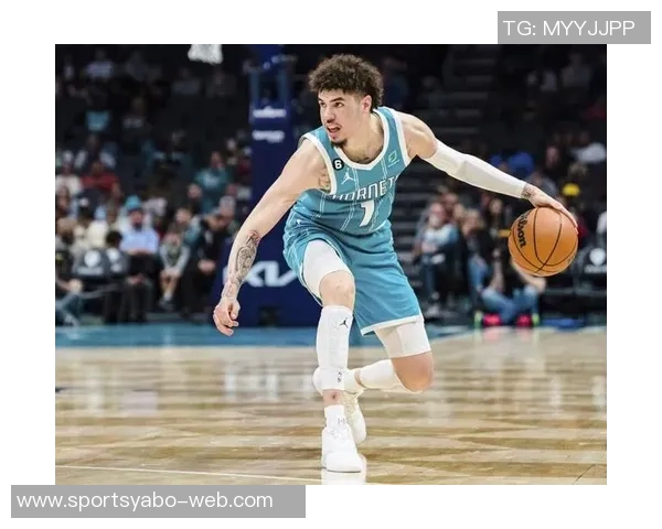 拉梅洛鲍尔全场表现出色19投8中砍下20分11助攻末节独得7分助球队取胜